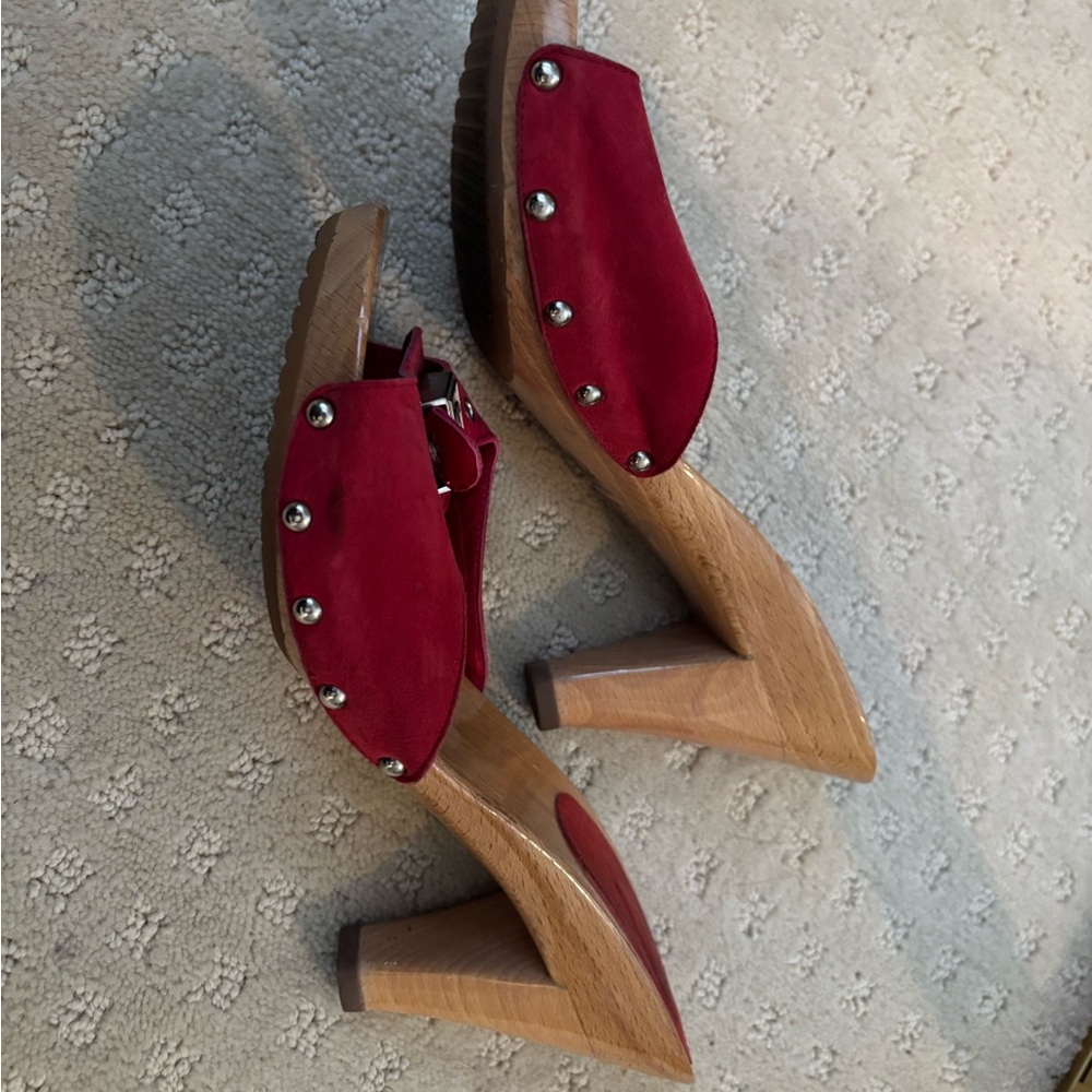 CHANEL Red Suede Slide Mules with Wood Heel - Picture 4 of 12